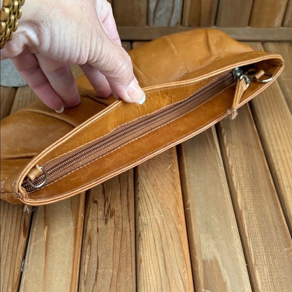 Aldo Camel Soft Leather Boho Chic Clutch Pleated - Picture 4 of 7